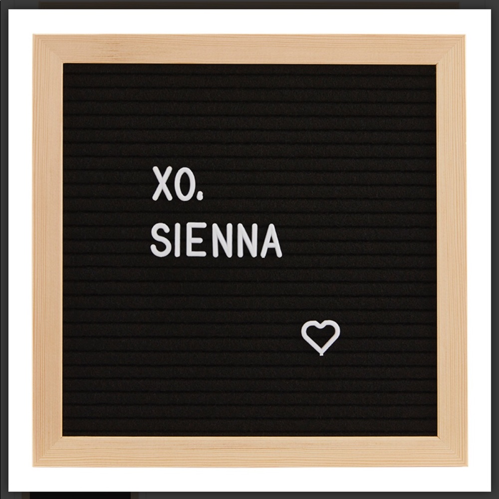 xo, Sienna Black Felt Letter Board